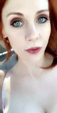 Ginger Snapchat Slut Masturbates her Clit While Driving
