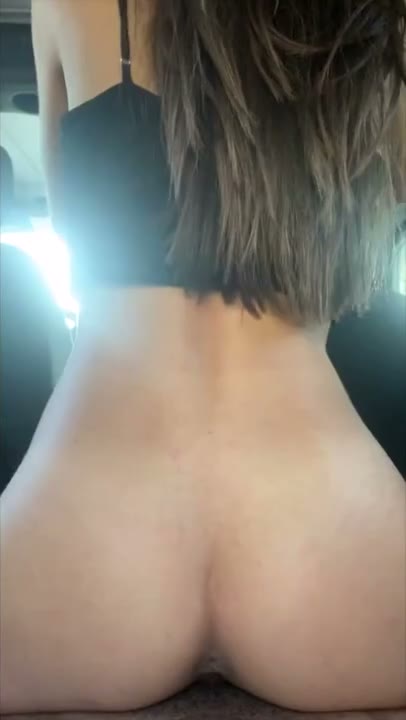 Hot Snapslut Met Online Rides BBC in Car Gets a Mouthful on First Date