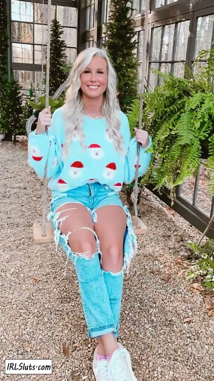 Slutty Blonde Milf Leaked