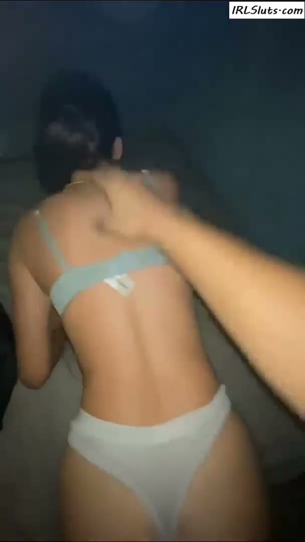 Sexy Girl Gets Fucked on St Date in Amateur Porn Video